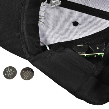Czapka z daszkiem Mikado LED czarna-106818