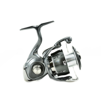 Kołowrotek Daiwa 24 Luvias LT PC 3000 9BB/1RB-115857